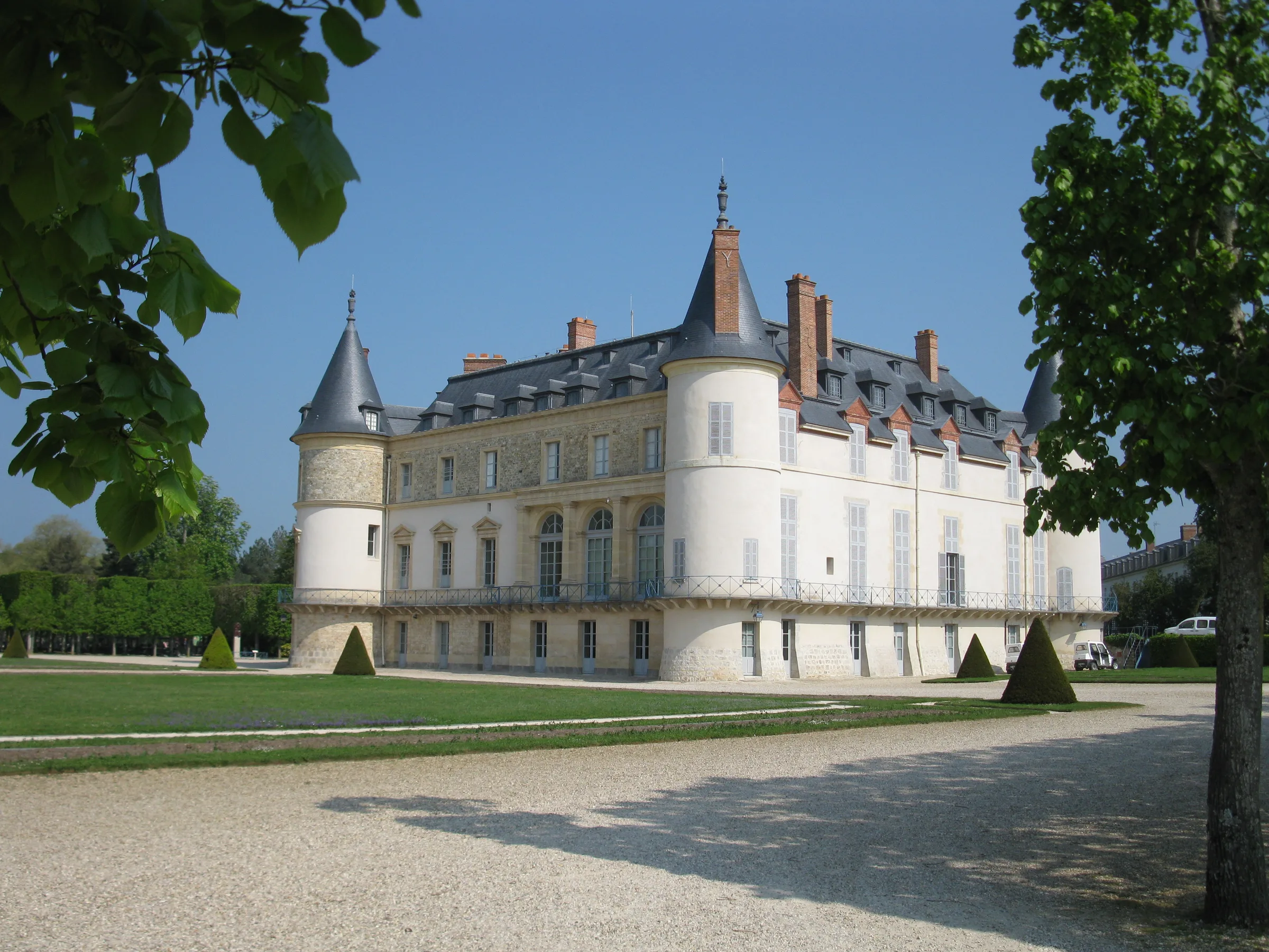 Rambouillet, le château depuis le parc